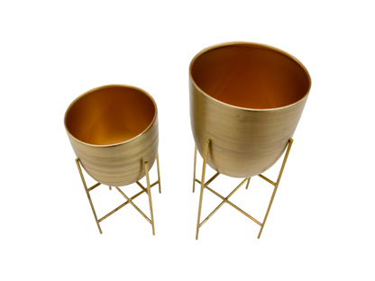 Set de 2 Maceteros con Base Metal Oro